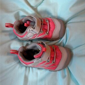 Keen 6T Girls Pink Hiking Sneakers